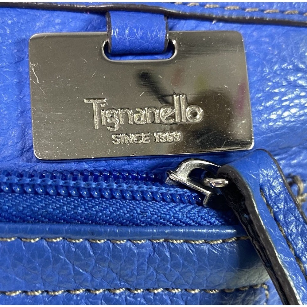 Tignanello Women's Leather Royal Blue Crossbody Purse Tons Pockets 7.5x9x1.5" - Picture 3 of 15